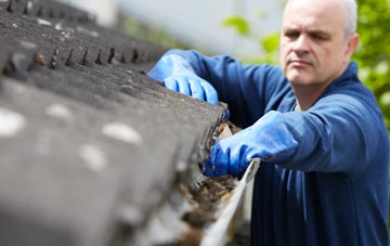 cleaning and inspecting Island Carr roofs